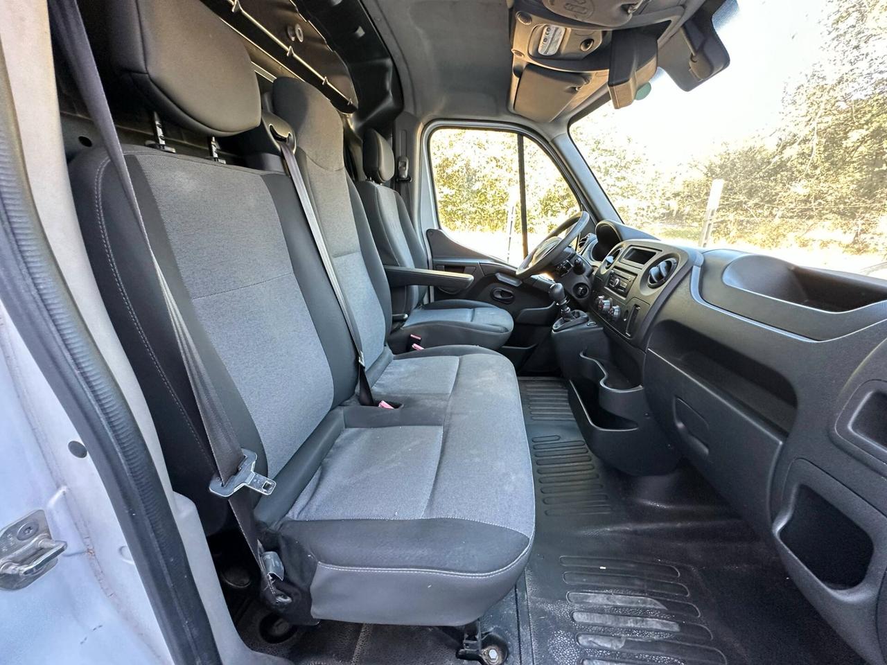 Renault Master T35 2.3 dCi/145 PL Cabinato Twin Turbo S&S