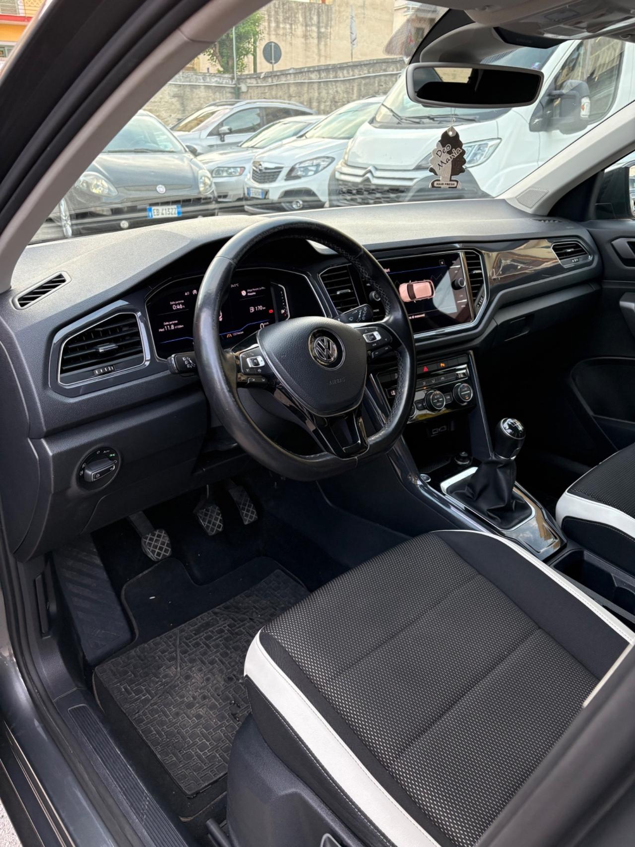 Volkswagen T-Roc 1.6 TDI virtual xenon perfetta