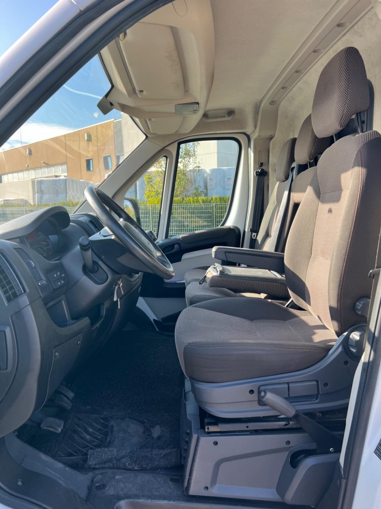 Peugeot Boxer 330 2.0 BlueHDi 130CV PC-TN Furgone