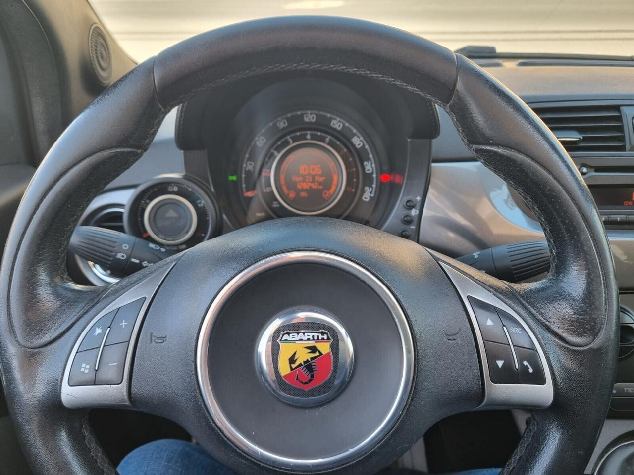 Abarth 500 C 1.4 Turbo T-Jet Custom Cabriolet