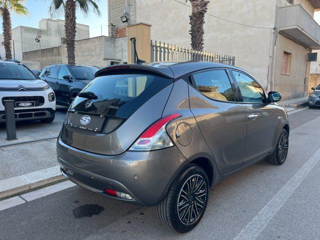 LANCIA Ypsilon 1.0 FireFly Hybrid UnYca