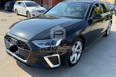 AUDI A4 Avant 30 TDI/136 CV S tronic