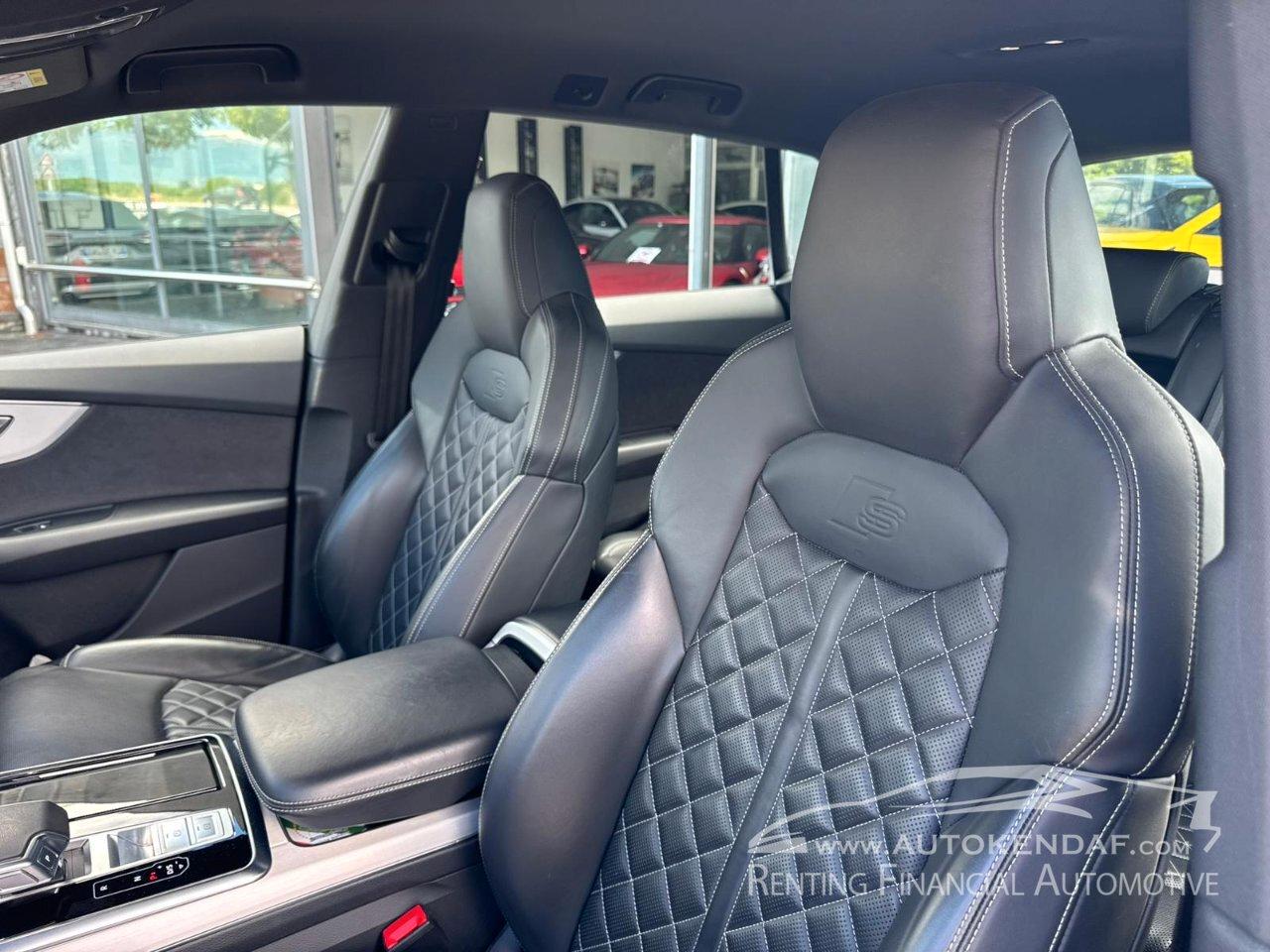 Audi Q8 55 3.0 tfsi e Sport quattro tiptronic