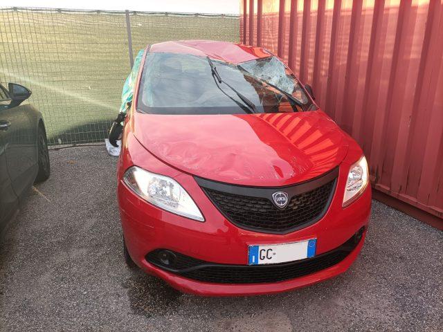 LANCIA Ypsilon 1.0 FireFly 5 porte S&S Hybrid Ecochic Silver