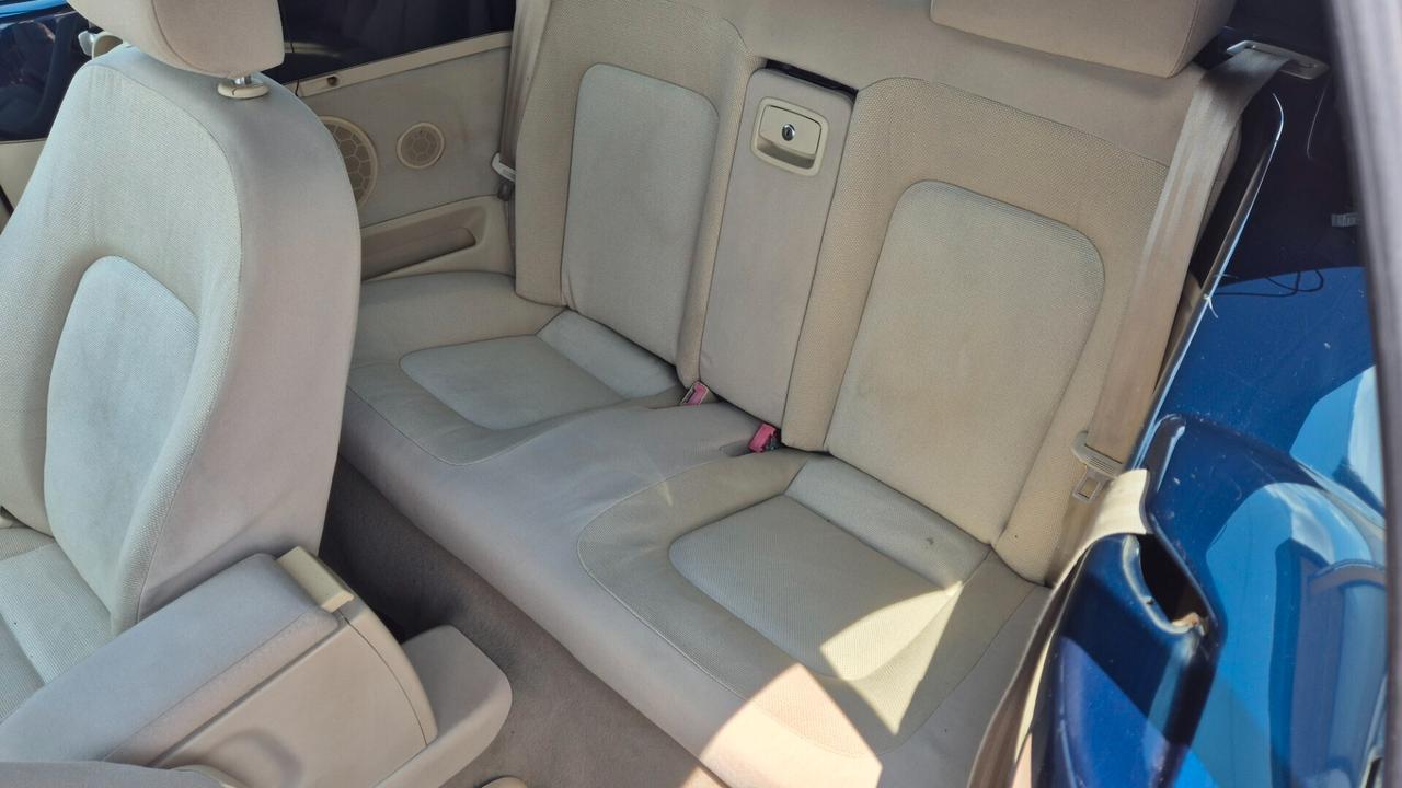 Volkswagen New Beetle 1.6 Benzina Cabrio