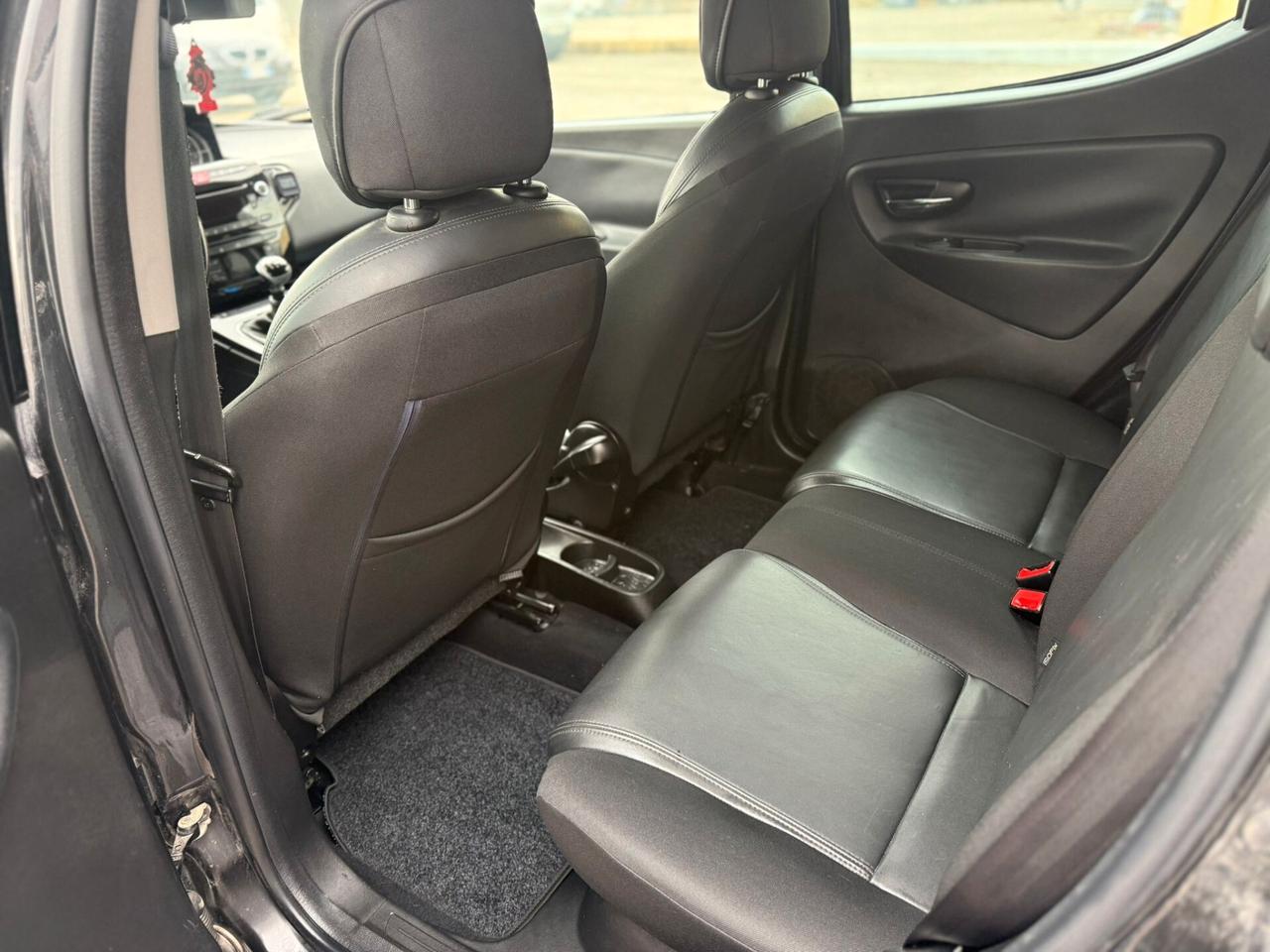 LANCIA YPSILON 1.3 D 2012 12 MESI DI GARANZIA