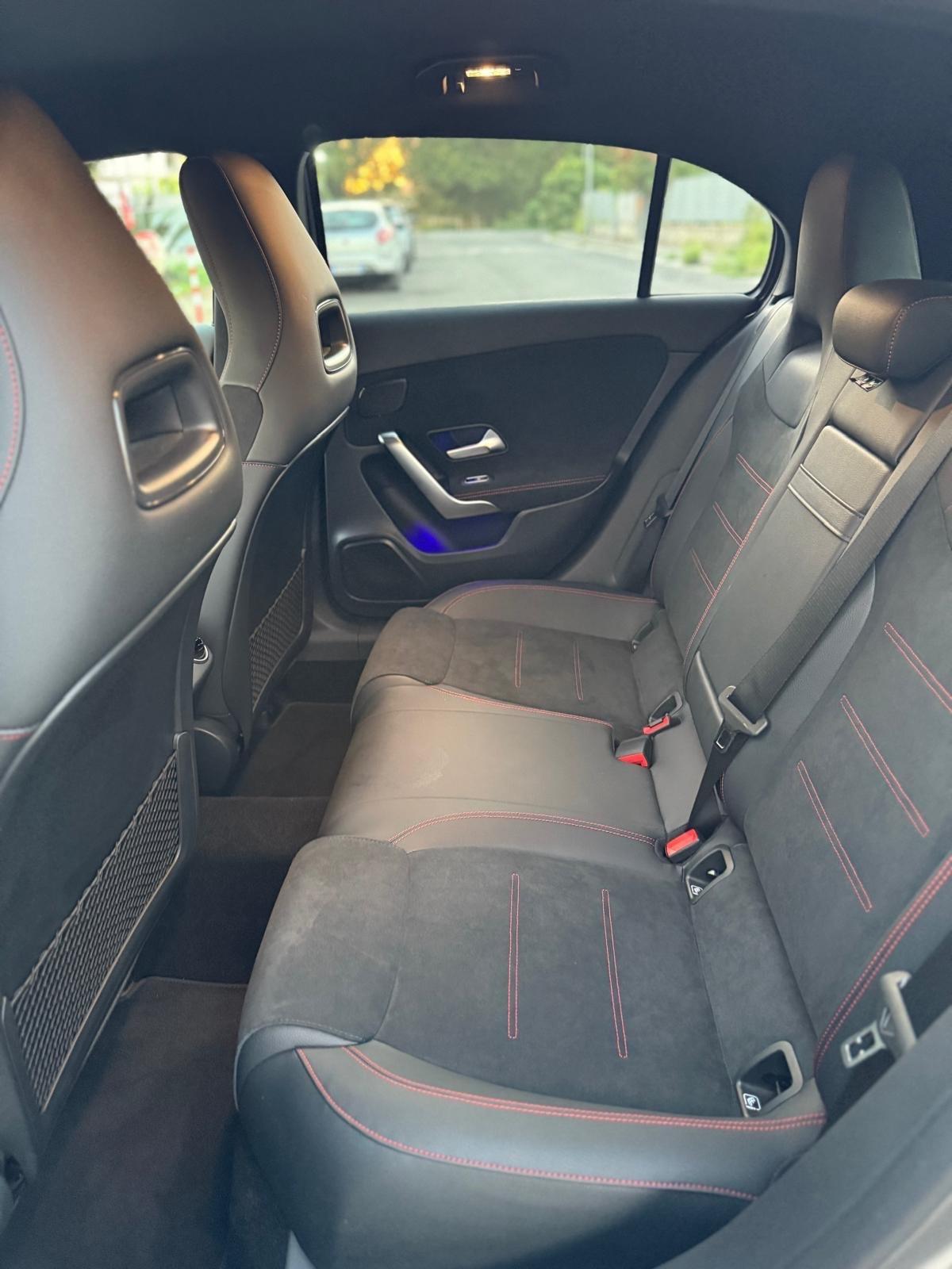 Mercedes-Benz Classe A 180d AMG Line Premium