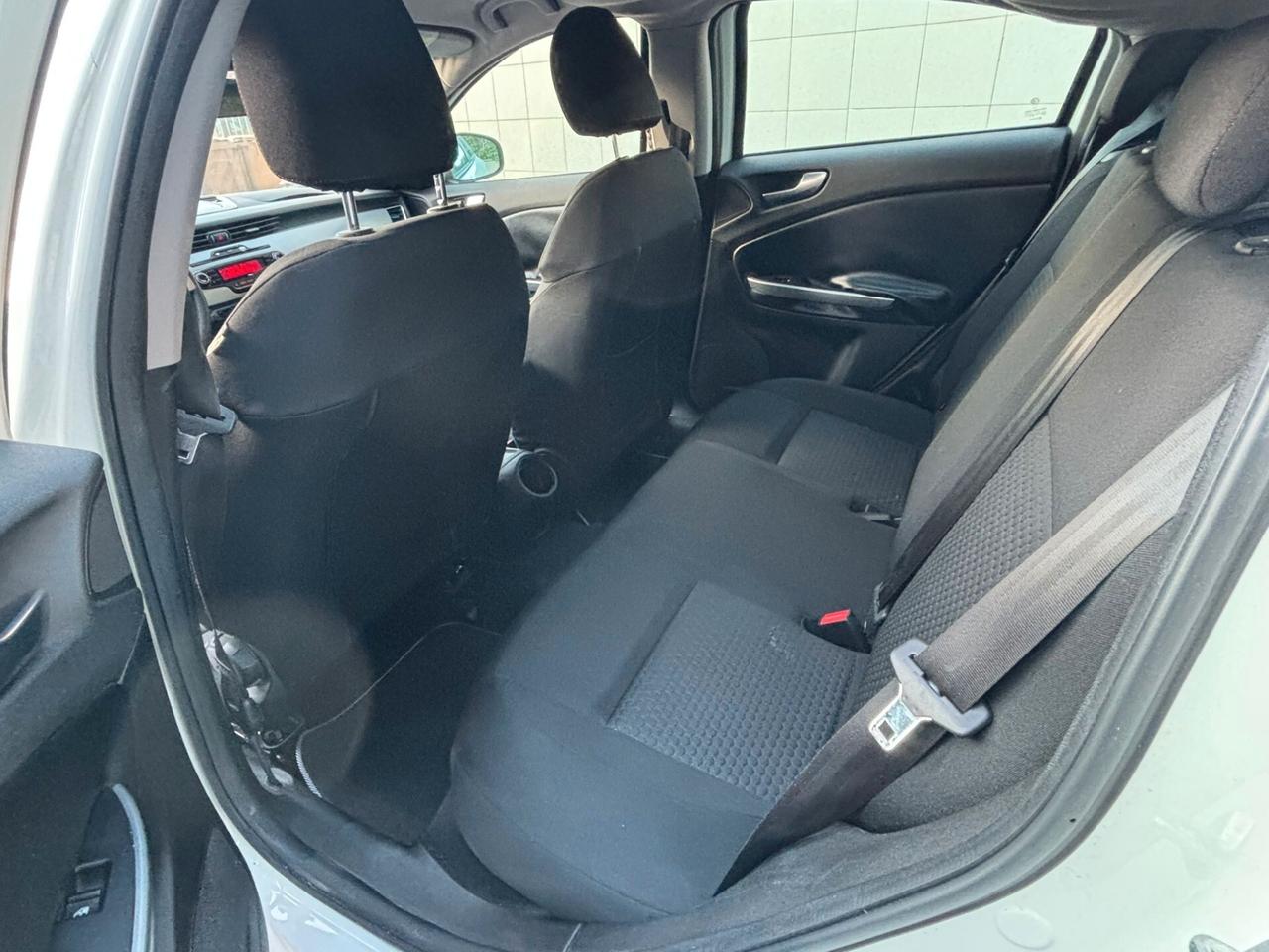 Alfa Romeo Giulietta 1.6 JTDm-2 105 CV Exclusive