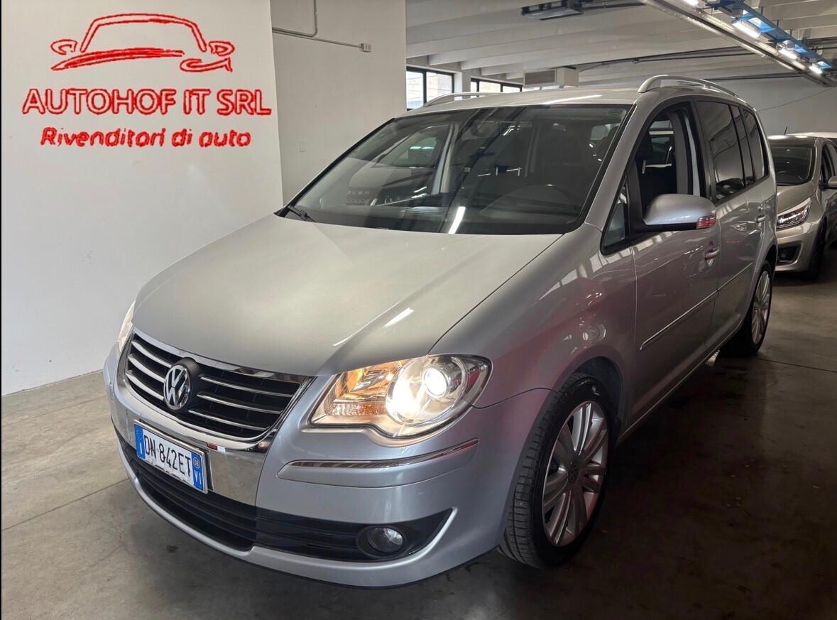 Volkswagen Touran 2.0 TDI | 7 POSTI |