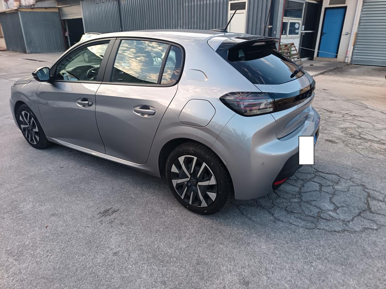 Peugeot 208 1.2 75CV Active Ok Neopatentati
