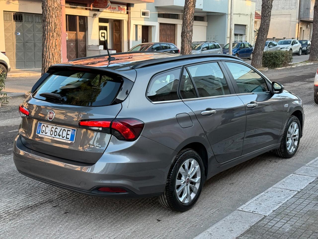 Fiat Tipo 1.6 MJT DCT SW Lounge NAVI LED - 2020