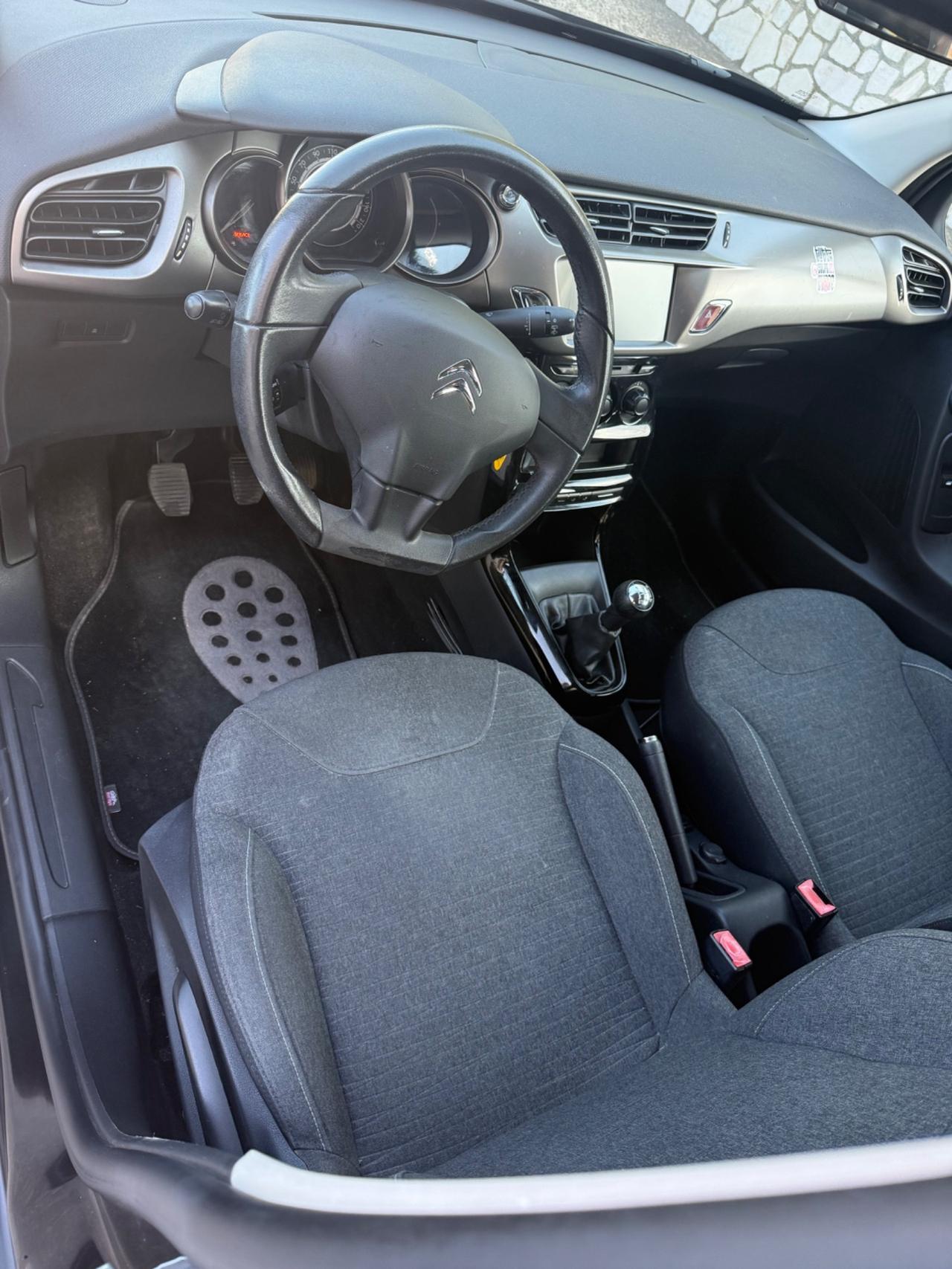 Citroen C3 PureTech 82 Live Edition