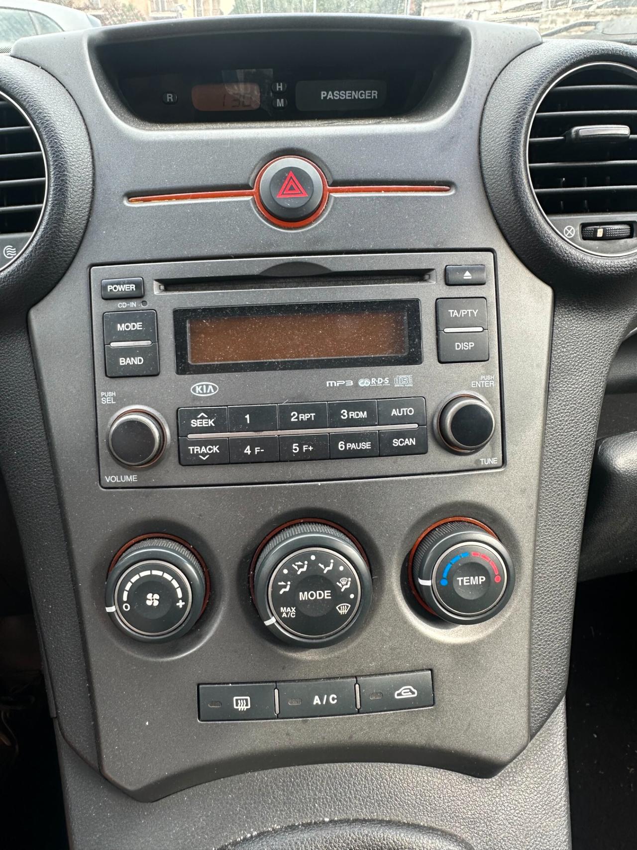 Kia Carens 2.0 16V CRDi VGT EX Class