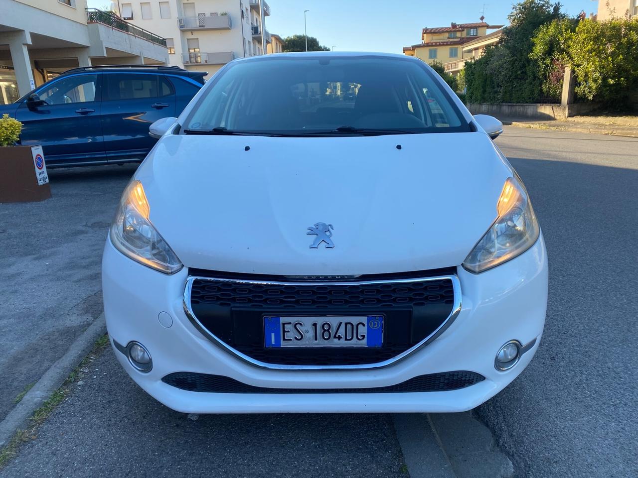 Peugeot 208 benzina gpl