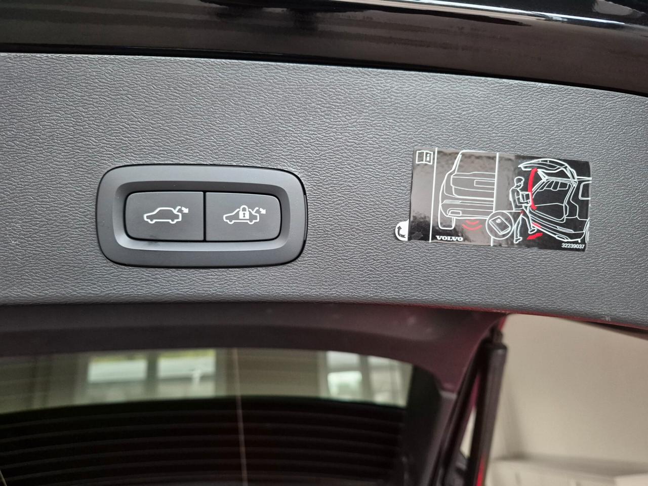 Volvo XC40 1.5 PLUG-IN T4 INSCRIPTION FULL-LED CARPLAY NAVI