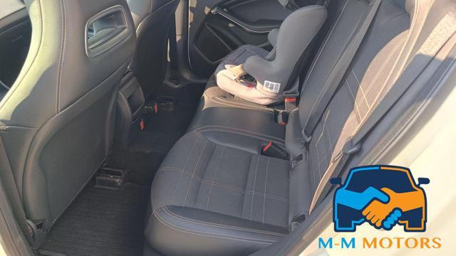 MERCEDES-BENZ GLA 200 d Automatic Business