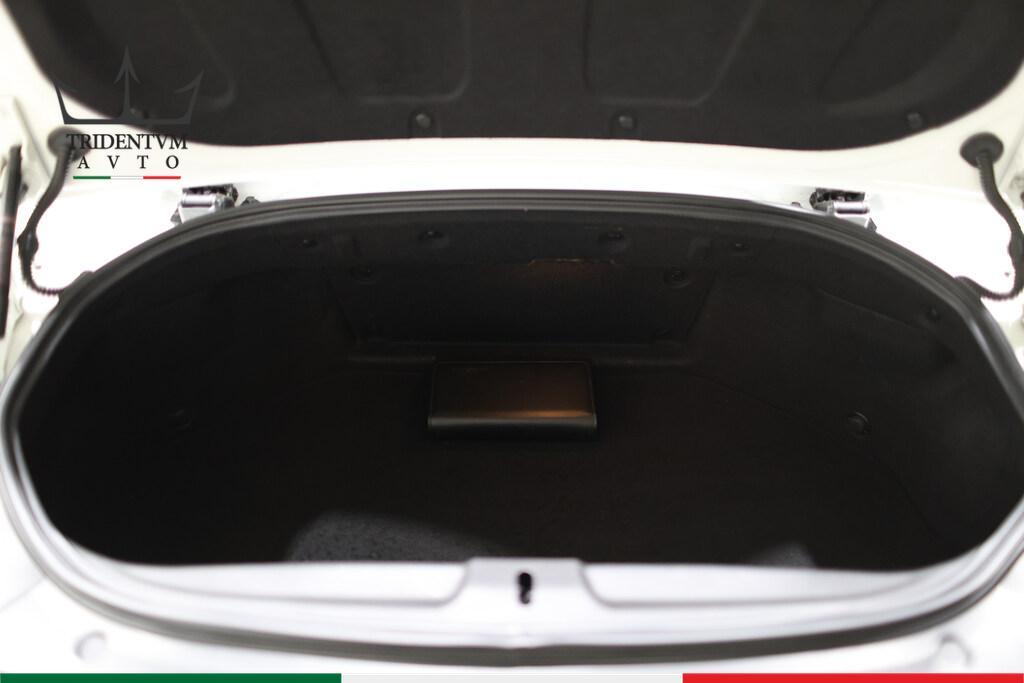 Nissan 370Z Roadster 3.7 V6 Lev2