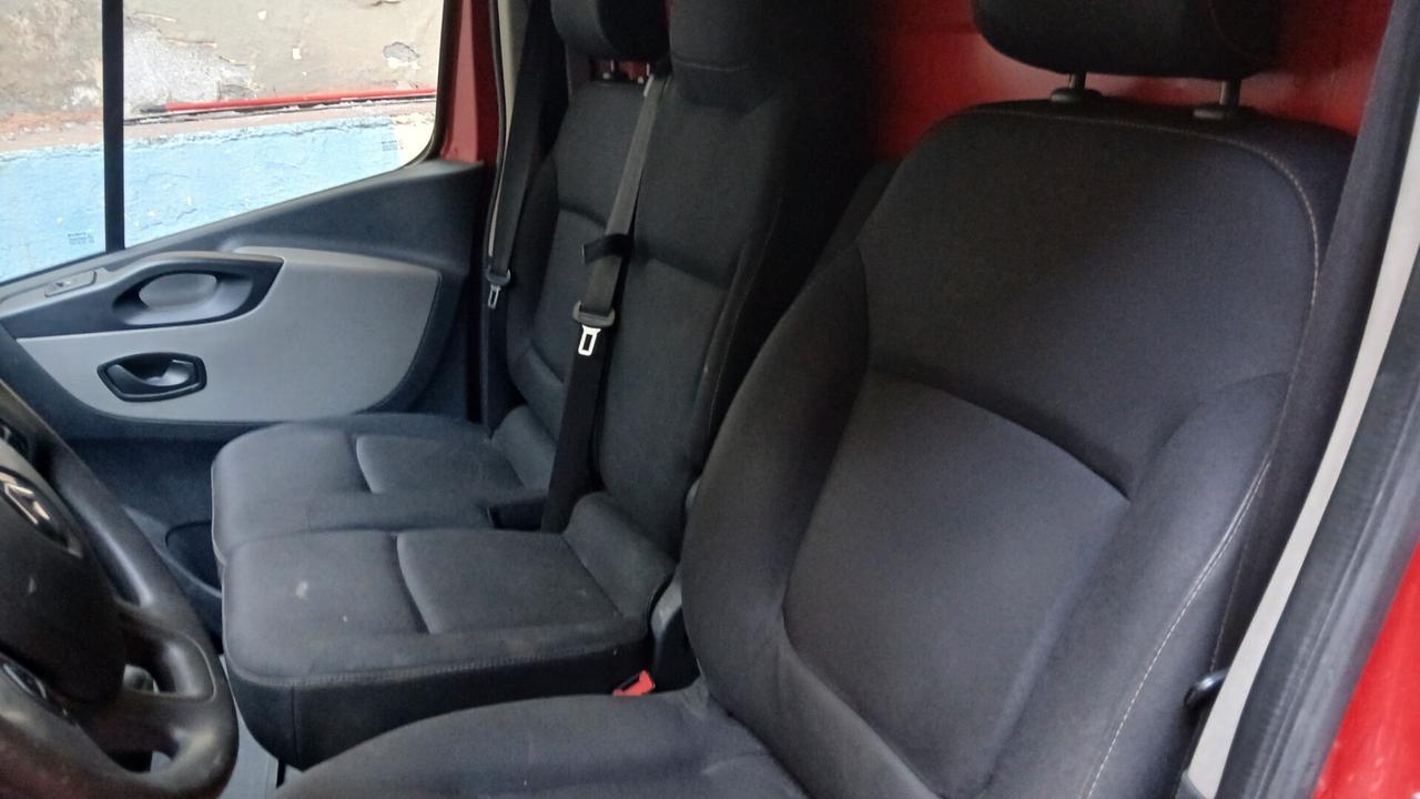 Renault Trafic 1600 DCI E6 IVA COMPRESA