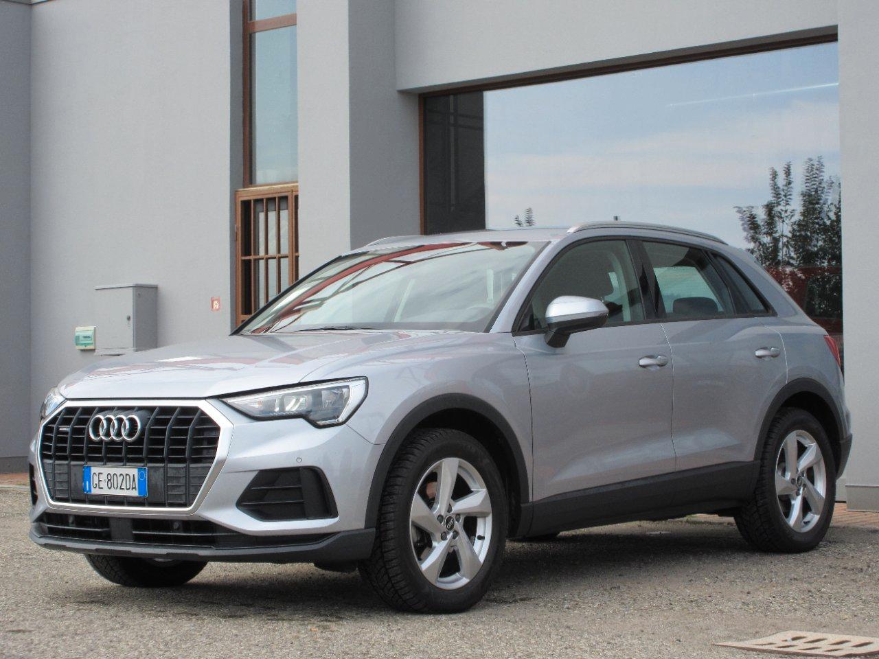 Audi Q3 35 2.0 tdi Business quattro s-tronic