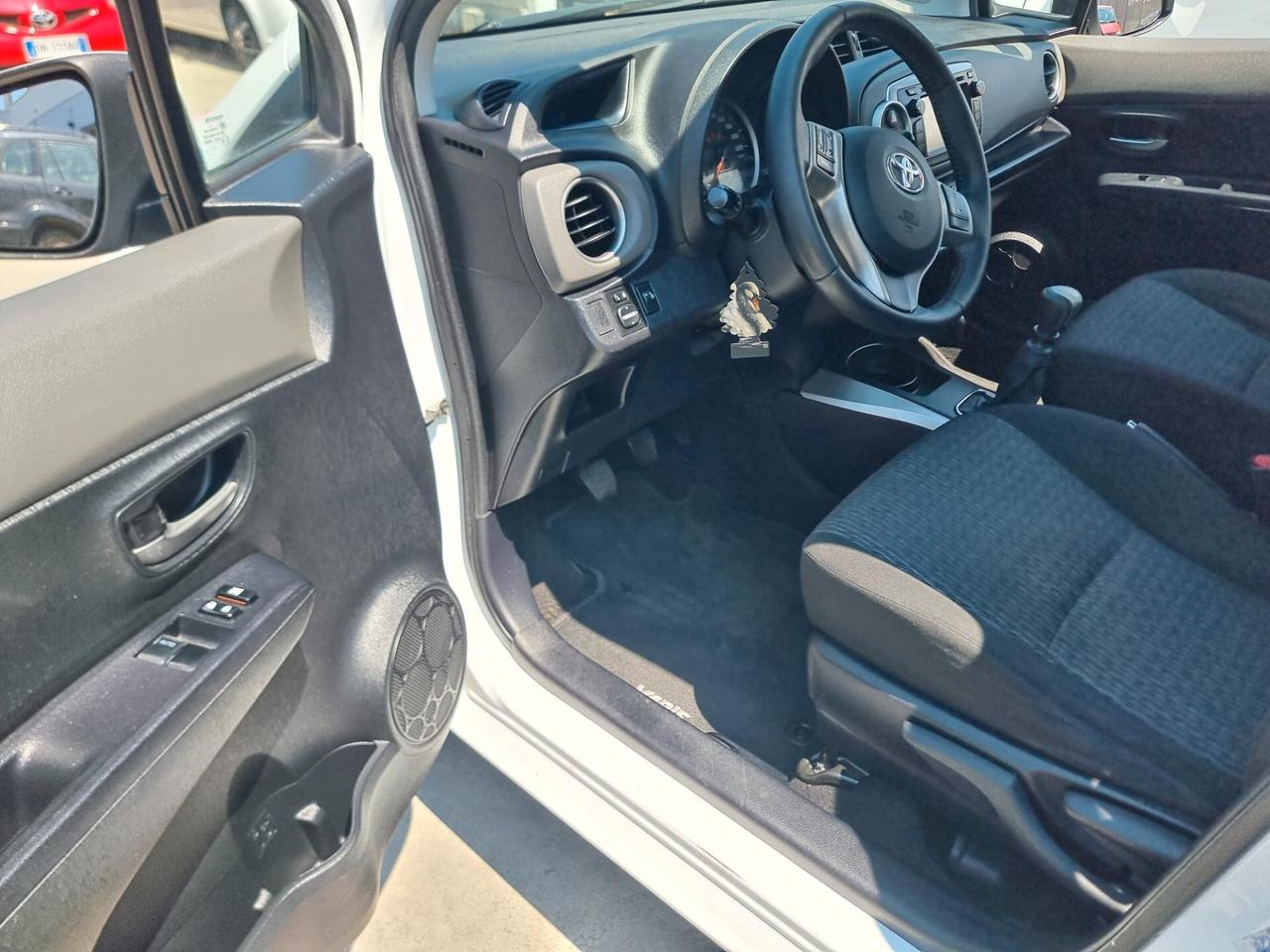 Toyota Yaris 1.4 D-4D 5 porte Lounge