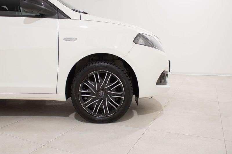 Lancia Ypsilon 1.0 FireFly 70cv Hybrid Gold