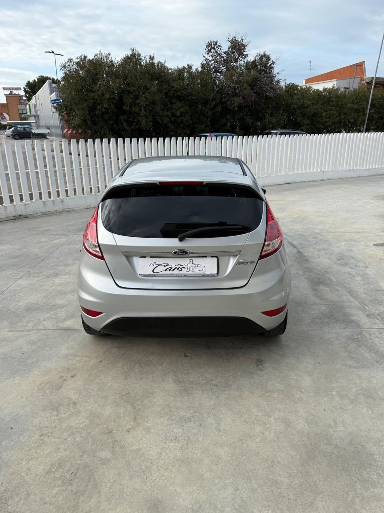 Ford Fiesta 1.5 TDCi 75CV 5 porte Titanium