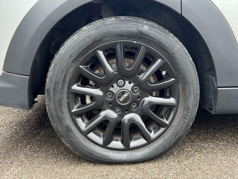 MINI Mini 5 porte Mini 5p 1.5 Cooper Business auto 136cv