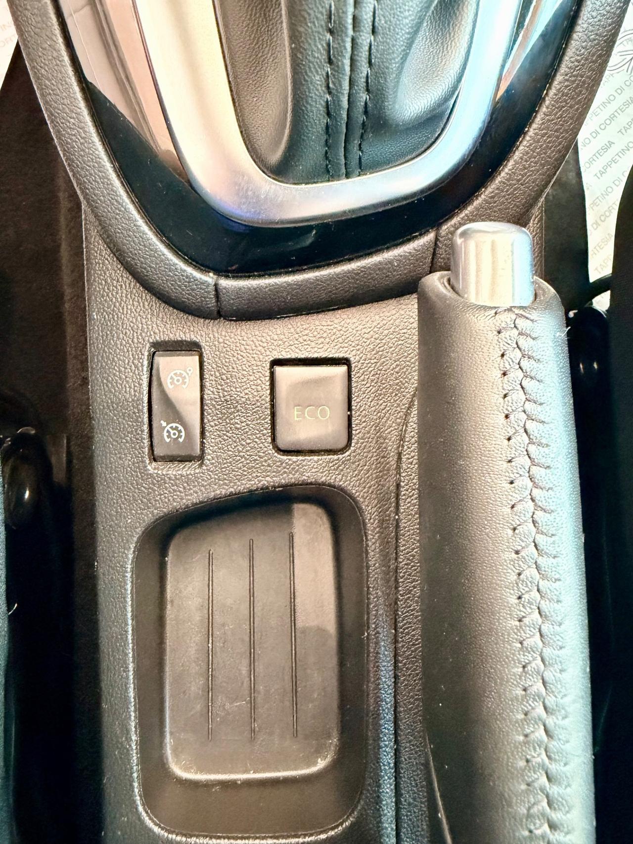 Renault Clio 1.5dCi 90cv Automatico Moschino E6