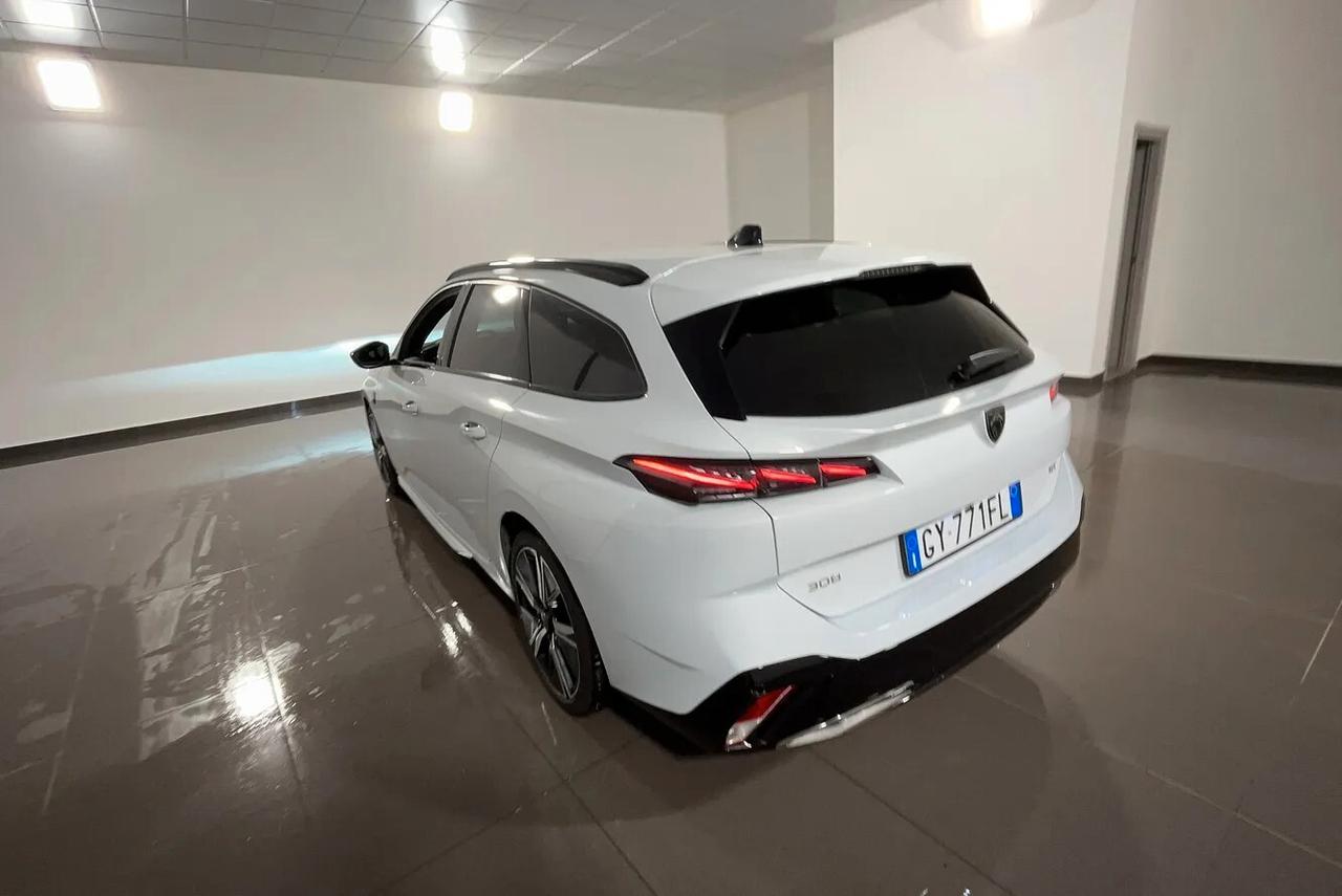 Peugeot 308 Hybrid 136 e-DCS6 SW GT