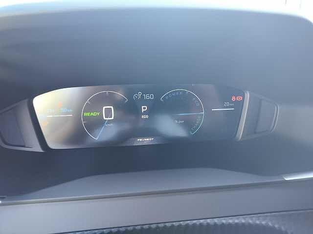 Peugeot 2008 motore elettrico 136 CV Allure