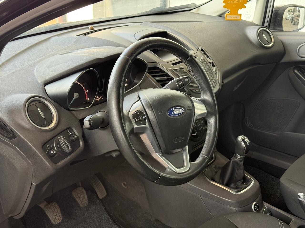 Ford Fiesta 1.4 5p. Bz.- GPL Titanium