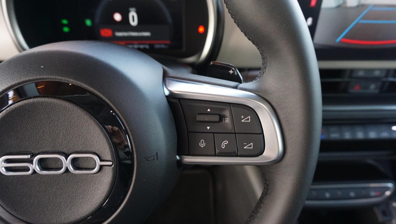 Fiat 600 Hybrid 100 CV DCT MHEV La Prima