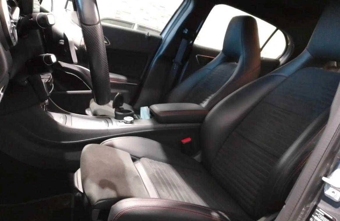 Mercedes-benz GLA 200 d Automatic Premium