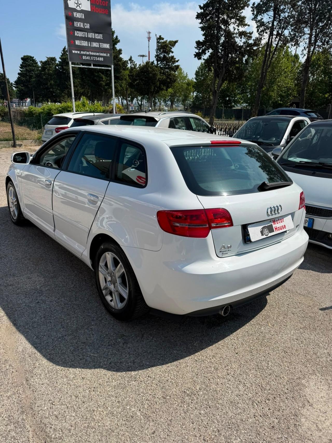 Audi A3 SPB 1.6 TDI 105 CV CR Ambiente