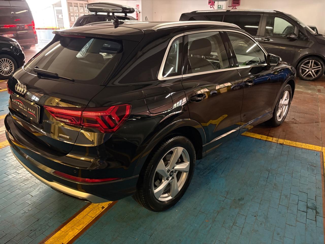 Audi Q3 40 TFSI quattro S tronic Business Advanced