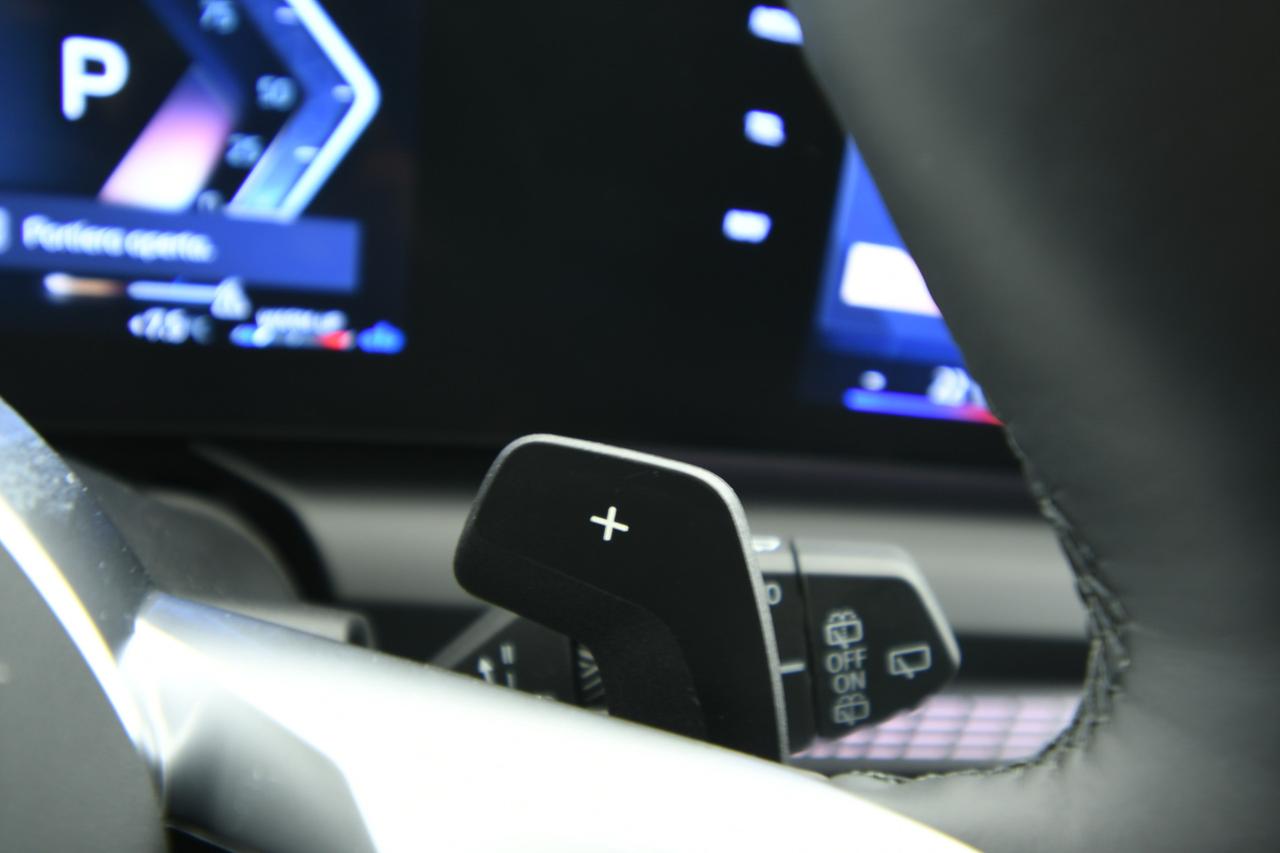 BMW 120d 48V MSport auto HEAD-UP+CAMERA 360+ACC+C18"