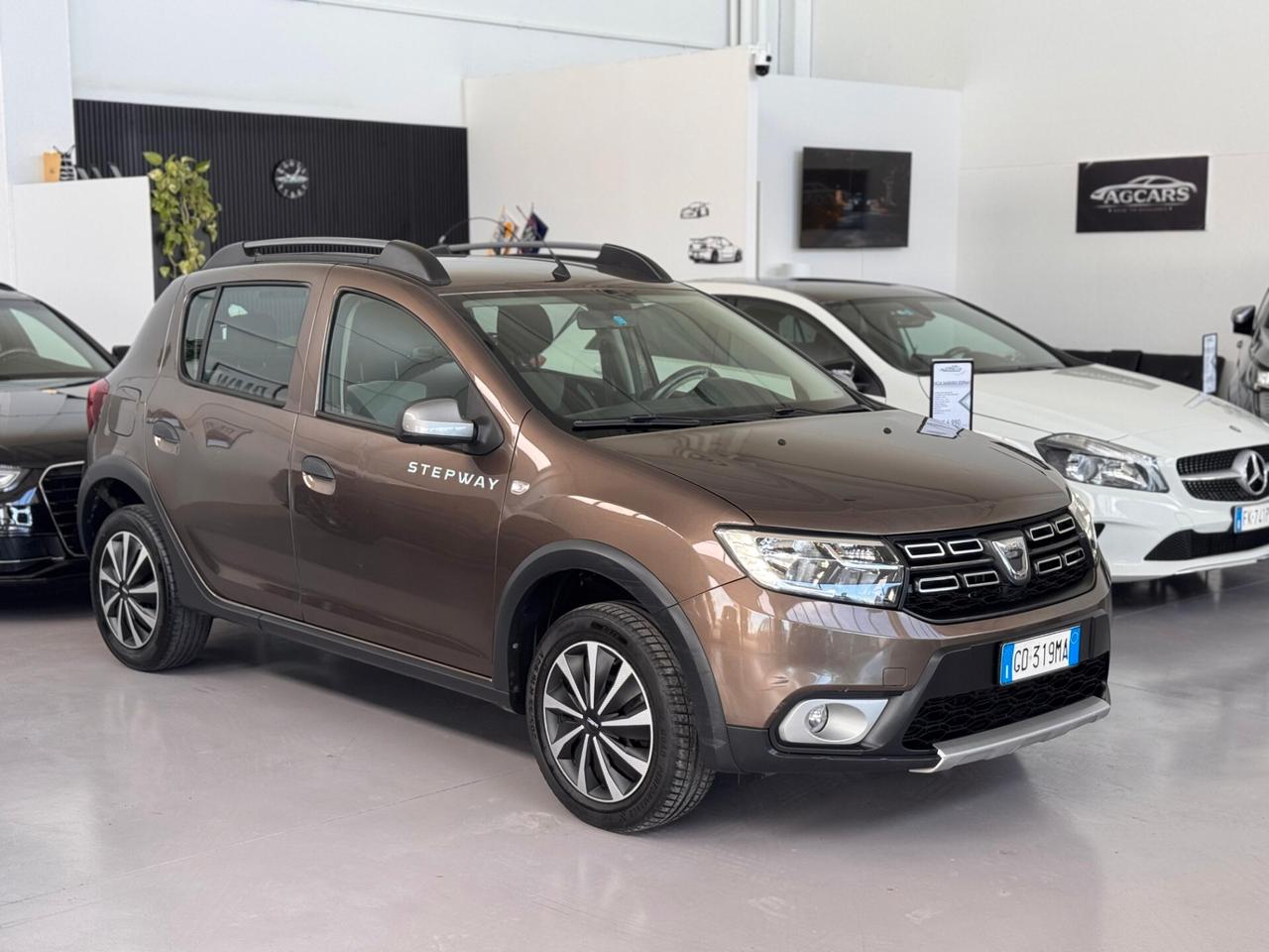 Dacia Sandero Stepway 1.0 TCe 100CV ECO-G 15th Anniversary