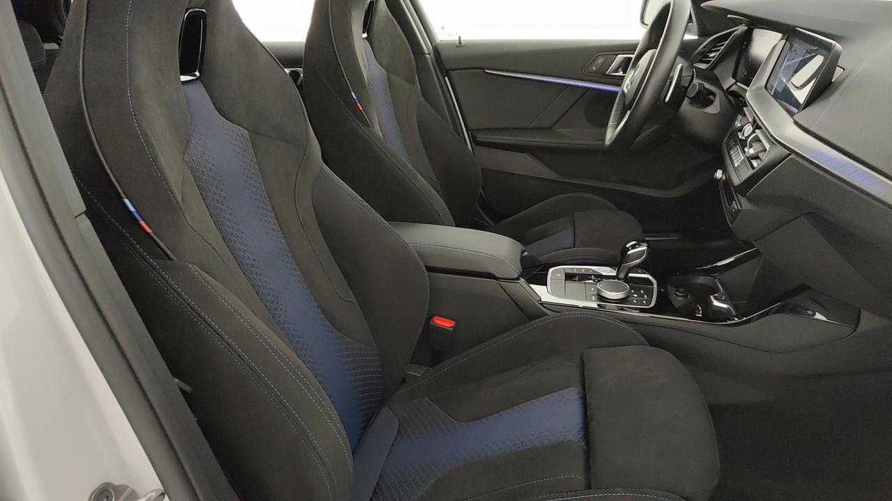 BMW Serie 1 F40 - M 135i xdrive auto