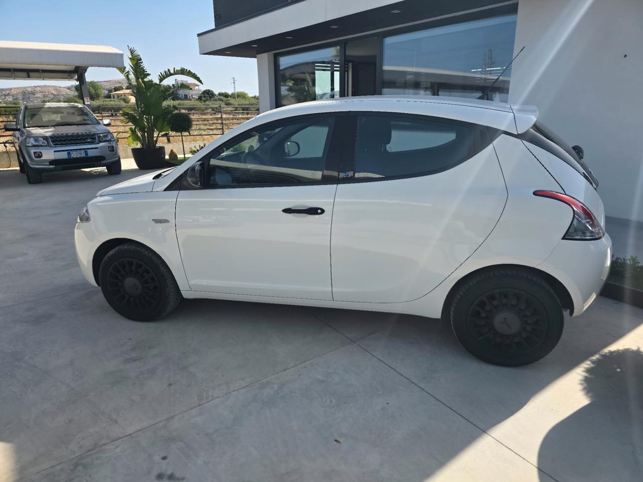 Lancia Ypsilon 1.2 69 CV 5 porte Platinum