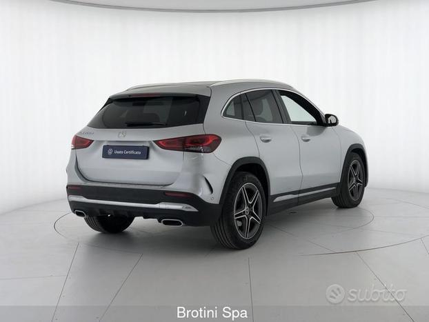 Mercedes-Benz GLA 200 d Automatic Business