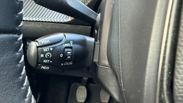 PEUGEOT 2008 1.2PURETECH 130CV S&S ALLURE*CL17*FULL LED*