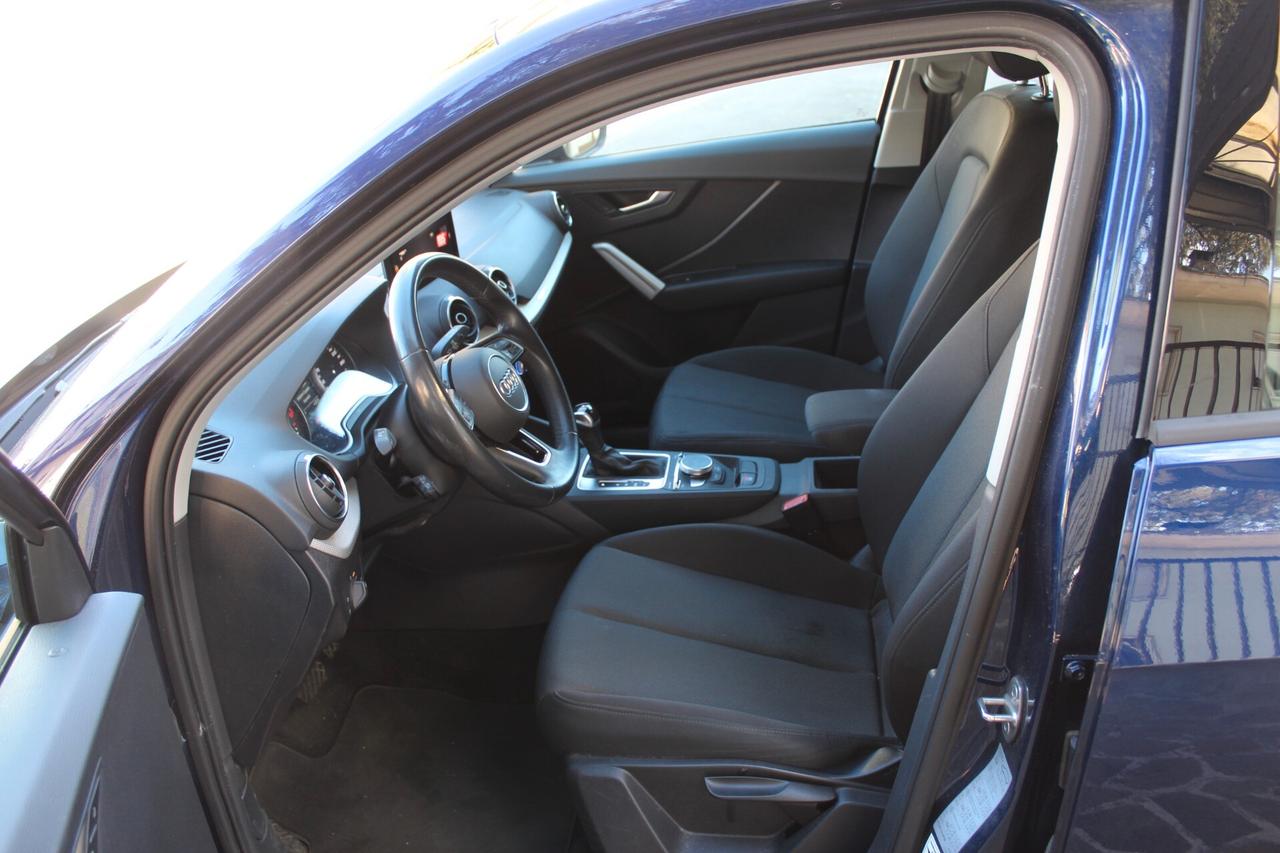 Audi Q2 35 TDI quattro S tronic Business