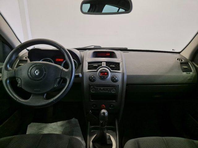 RENAULT Megane Mégane 1.6 16V 5p. - NEOP. - Lim. - Clima