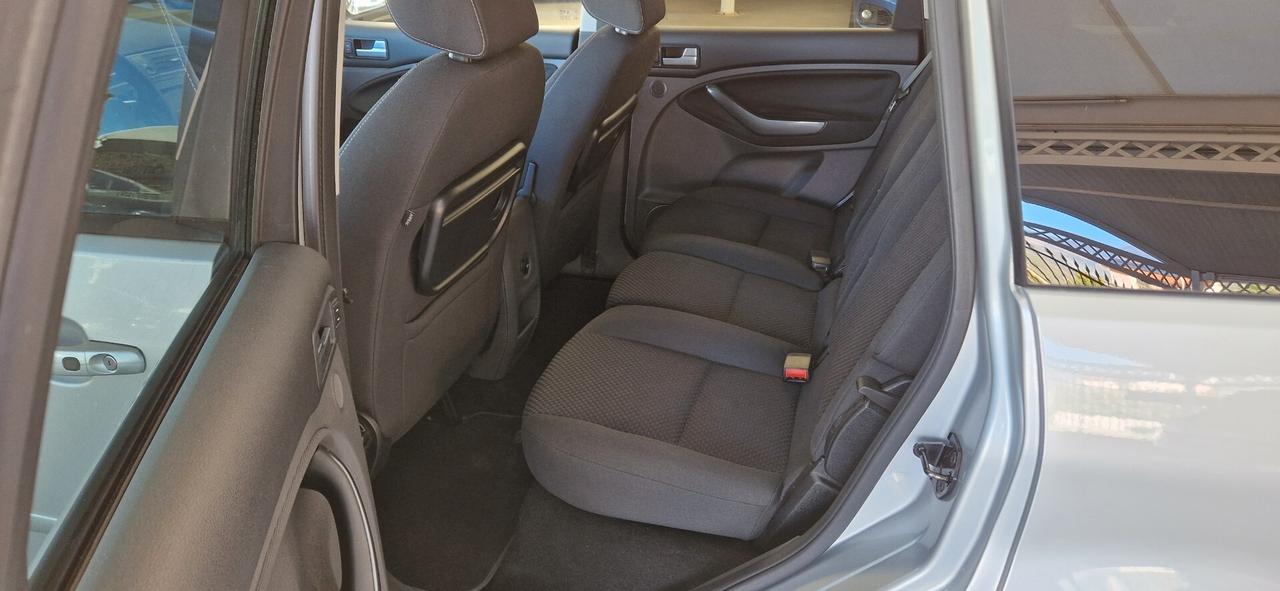 Ford C-Max 1.6 TDCi 110cv Titanium