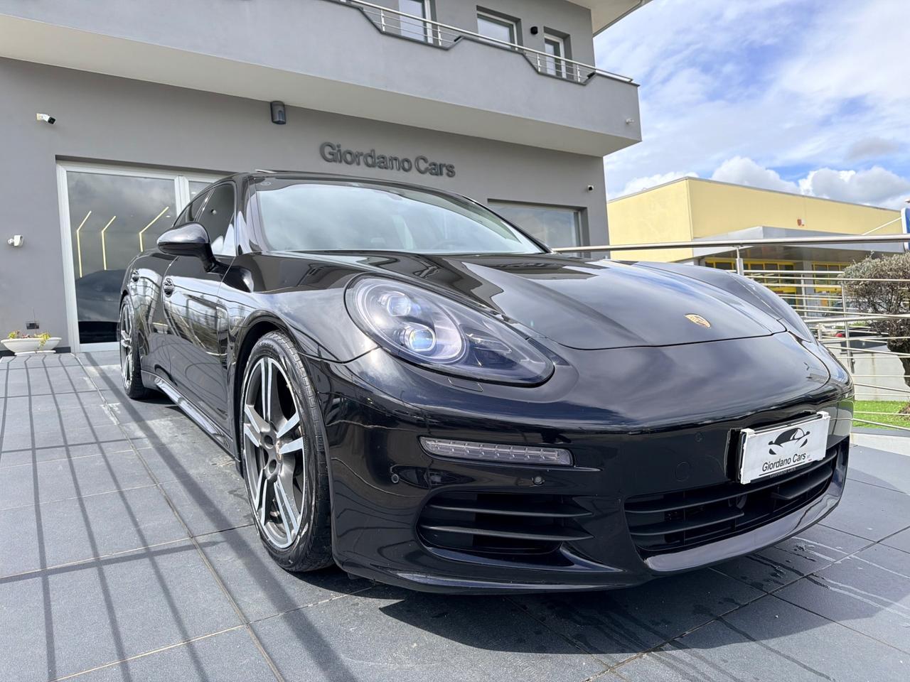 Porsche Panamera 3.0 Diesel 300cv da vetrina