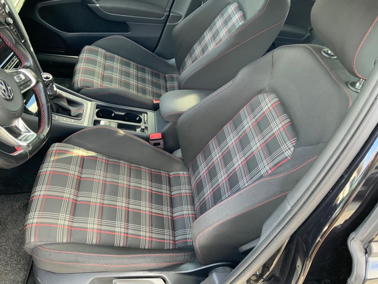 Volkswagen Golf GTI Performance 2.0 245 CV TSI 5p. BMT