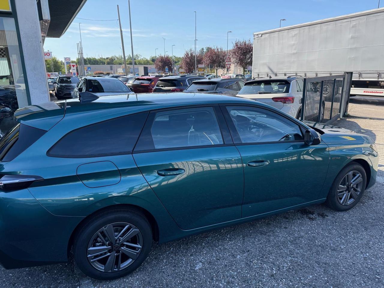 Peugeot 308 SW 1.5 bluehdi Style s&s 130cv eat8