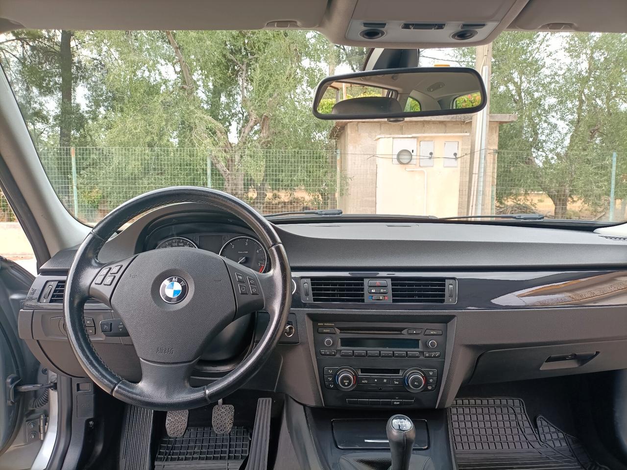 Bmw 318d 2.0 143CV Touring Futura