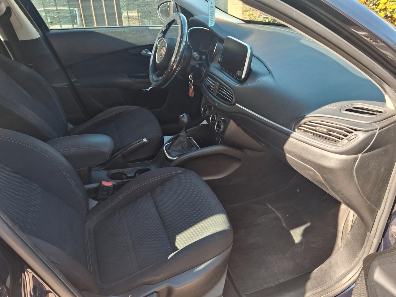 Fiat Tipo 1.6 Mjt S&S SW Lounge