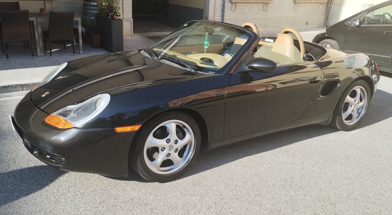 Porsche Boxster 2.5i 24V cat